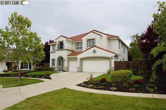1st image of 16 Shelterwood Pl