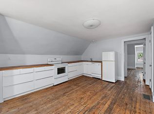 5558 Black St APT 3, Pittsburgh, PA 15206