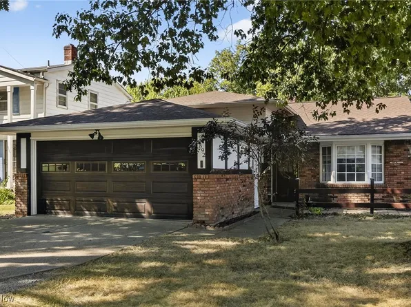 6592 Edward St, Mentor, OH 44060