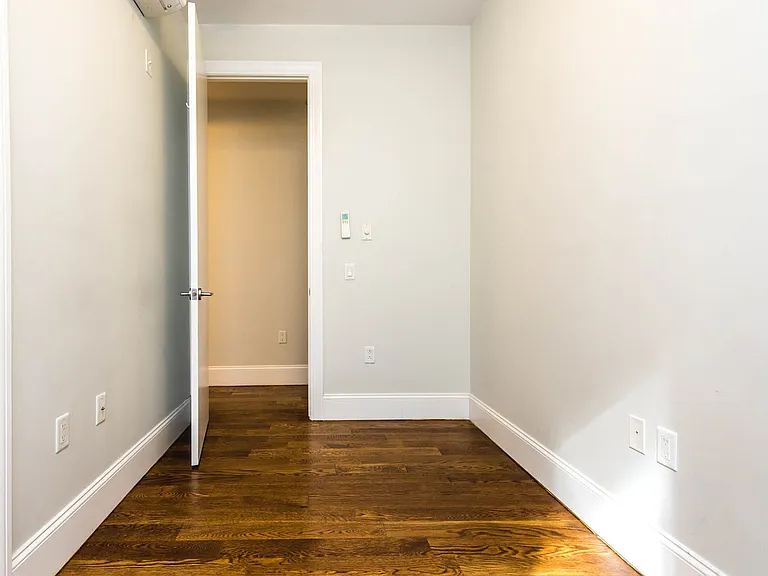 1635 Putnam Ave #2G — Photo 38
