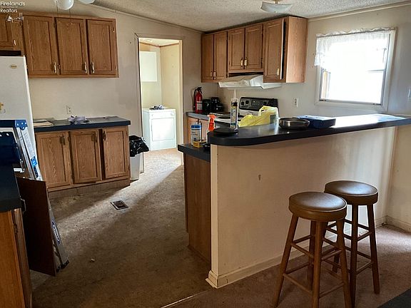 4th image of 56 Township Road 1281
