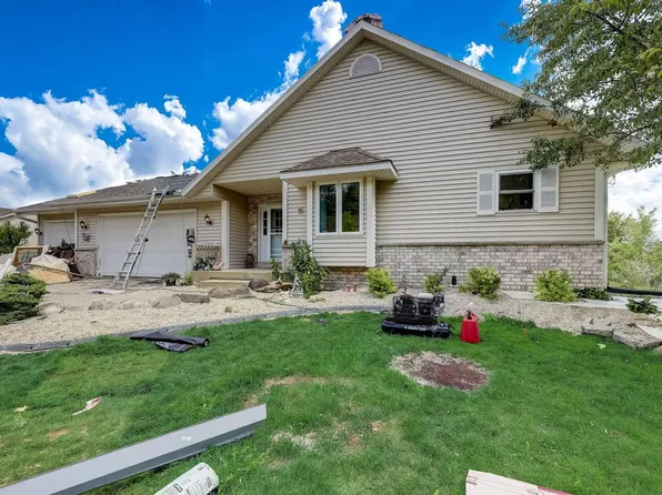 718 Hidden Lake COURT NORTH North, Slinger, WI 53086