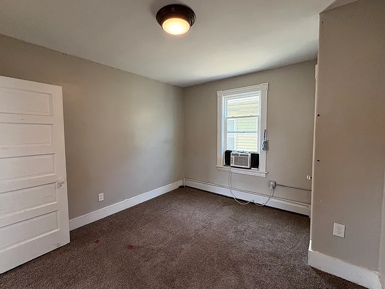 15 Lyon St #2 — Photo 6