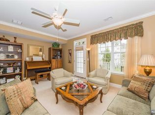 2 Quarry Dr APT C2, Woodland Park, NJ 07424