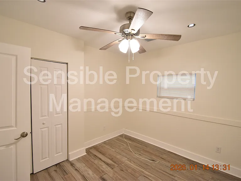 907 E Patterson St — Photo 17