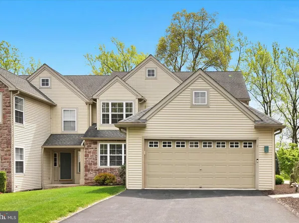 115 Hawk Valley Ln, Denver, PA 17517