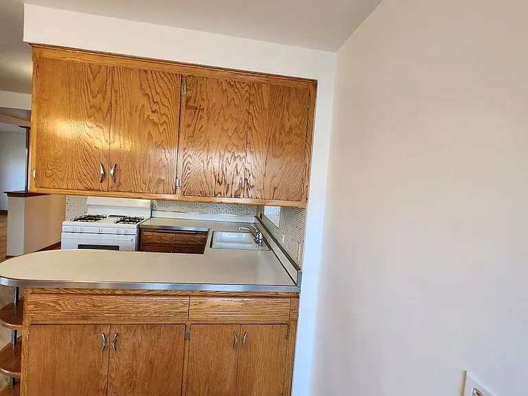 JER & Associates 2320 — Photo 10