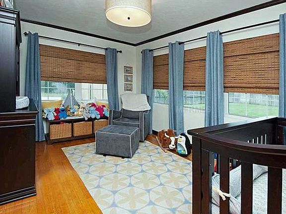 4th image of 2001 Linda St