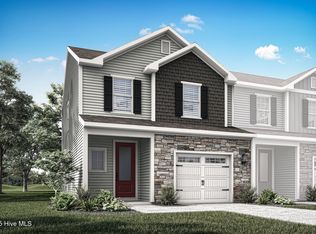 83 Commons View Dr, Hampstead, NC 28443