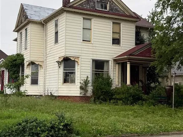 206 N State St, Sullivan, IN 47882