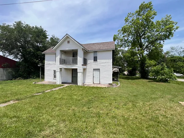 208 E Benton Avenue, Ava, MO 65608