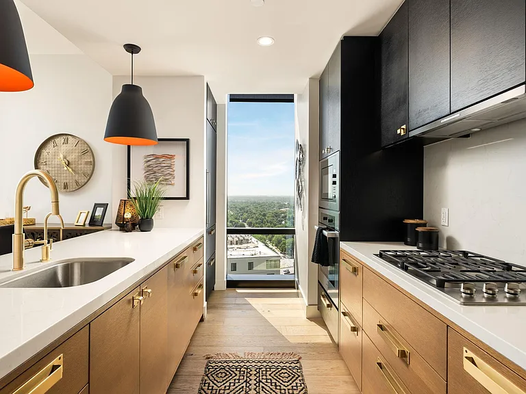 70 Rainey St #1807 — Photo 6