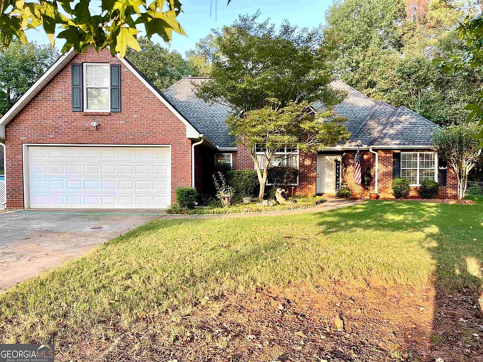 1st image of 140 Old Stonewall Dr