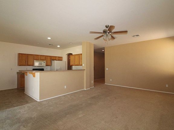 5th image of 3221 S 103rd Dr