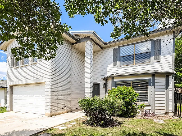 8106 Hoovers Bnd — Photo 4