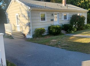 32 Terry Ave, Lowell, MA 01850