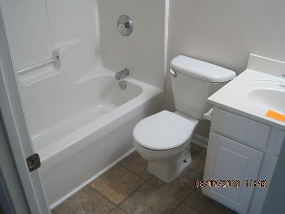 5th image of 431 Brighton Woods Dr