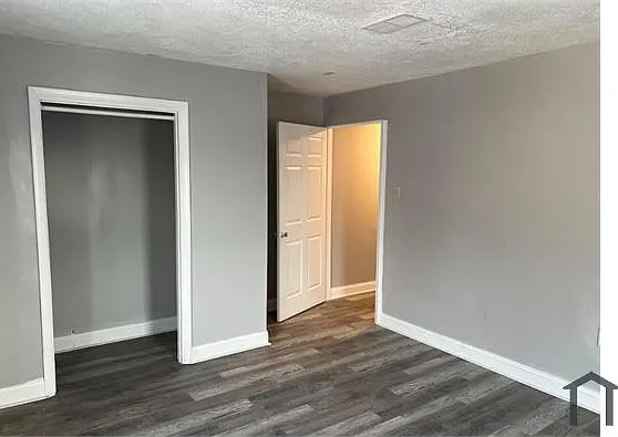 3775 Warrensville Center Rd — Photo 10
