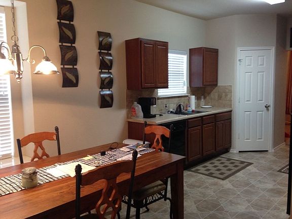 4th image of 405 Buckingham Dr