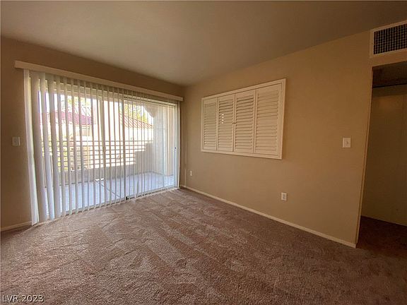 3rd image of 1908 Mountain Hills Ct Unit 204