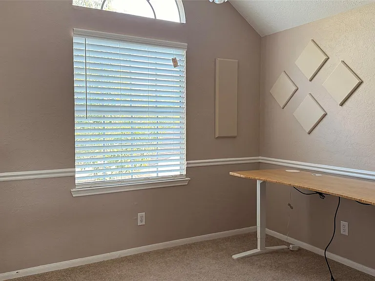 10310 Hedge Way Dr — Photo 14