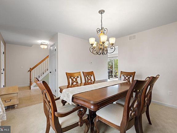 2nd image of 6 Bobstay Rd
