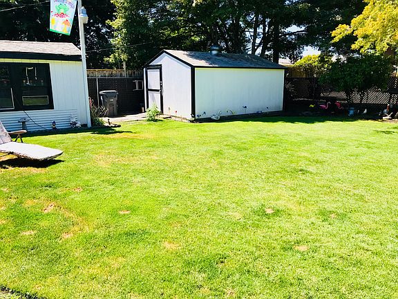 Two sheds w/electricity