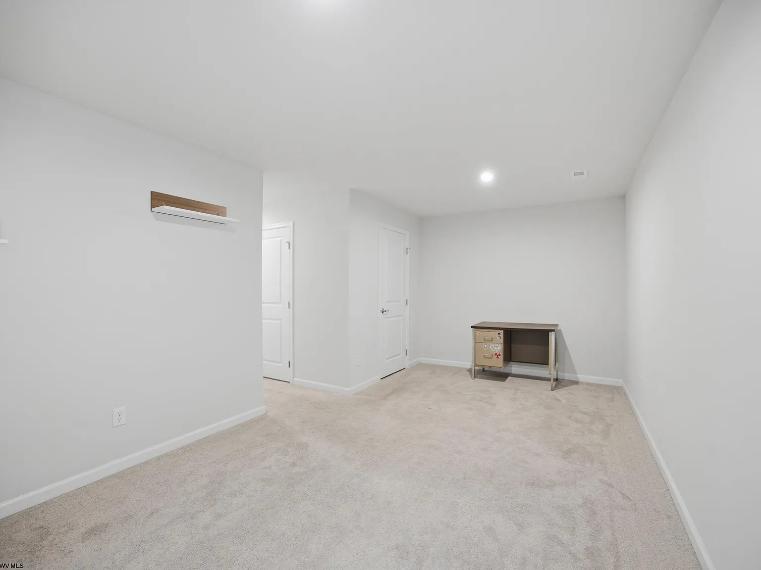 3 bed, 2.5 bath, $2,049 — Photo 4