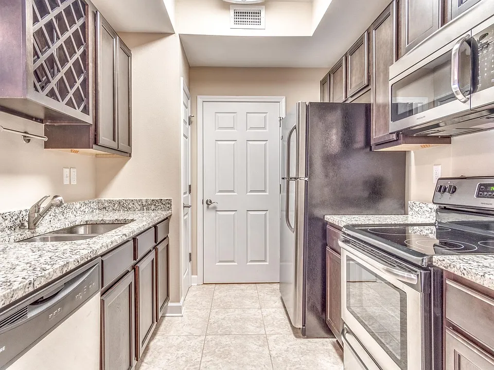 1705 Conservation Trl #305
