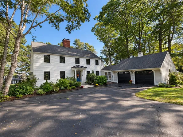 13 Ole Musket Road, Cumberland, ME 04110