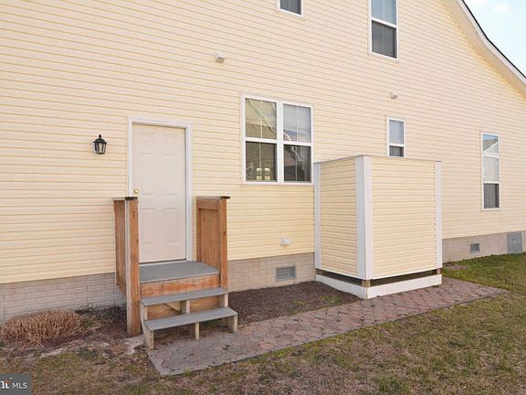4th image of 36860 Herring Ct