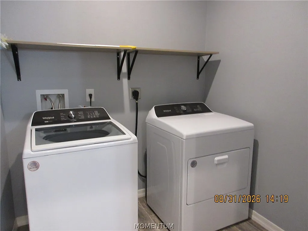3 bed, 2.0 bath, 1343 sqft, $1,550 — Photo 4