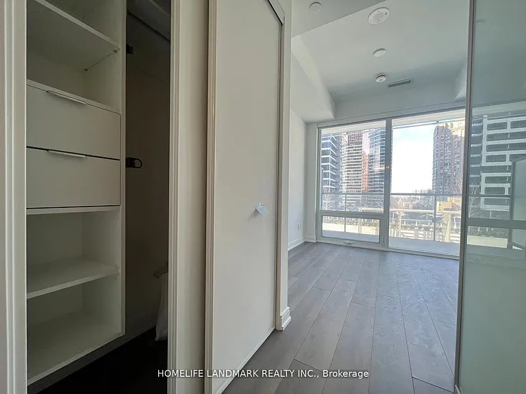 3 Gloucester St #710 — Photo 7