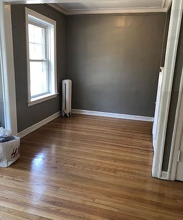 4th image of 5947 N Winthrop Ave #1B