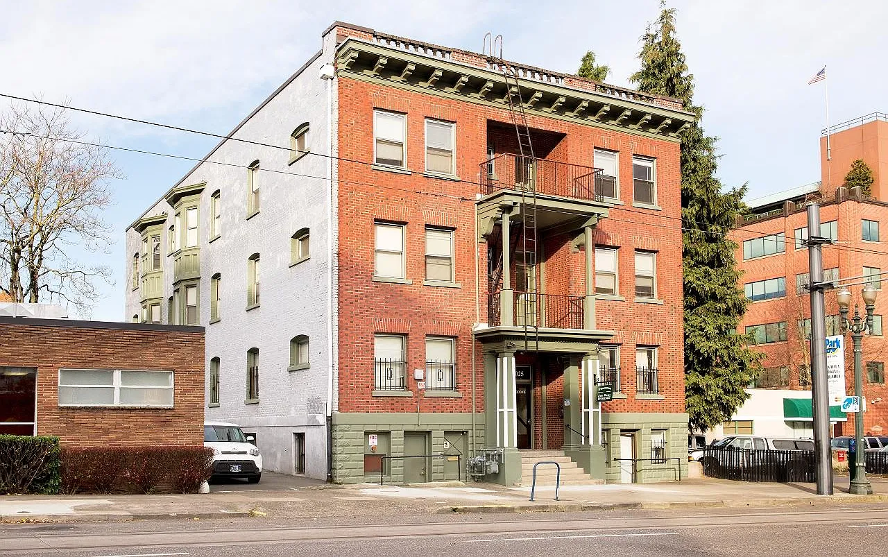 Pinecone Apartments — Photo 1