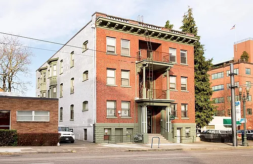Pinecone Apartments Photo 1