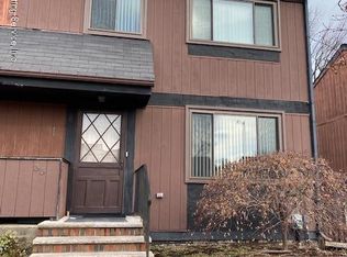 35 Chesterton Ave, Staten Island, NY 10306