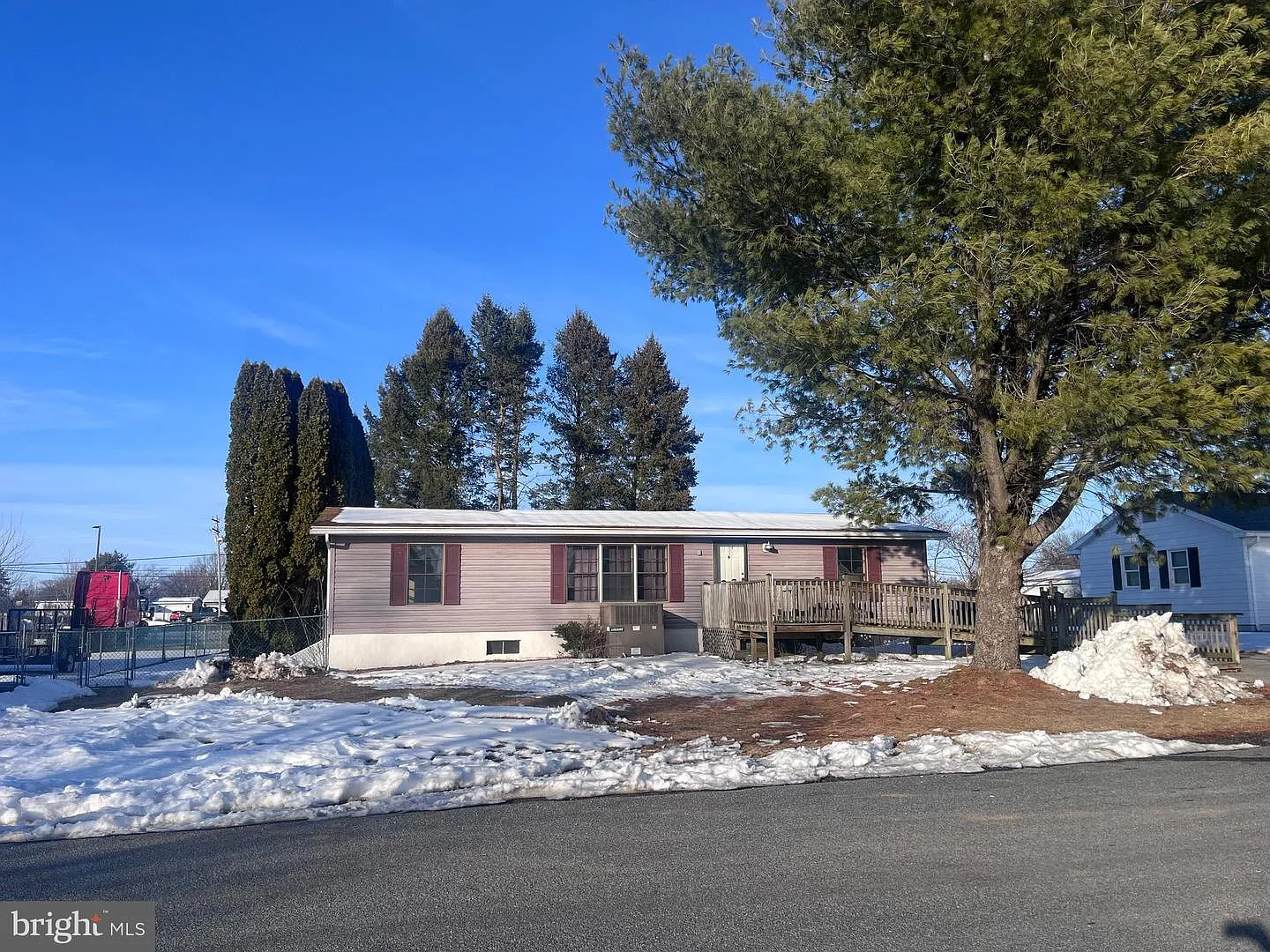 1003 Kessler Dr photo 1