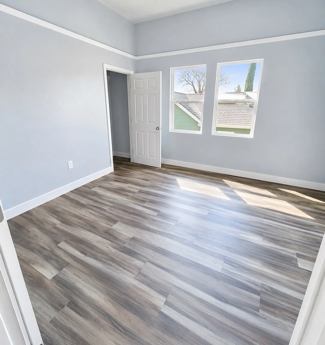 3 bed, 960 sqft, $2,595 — Photo 4