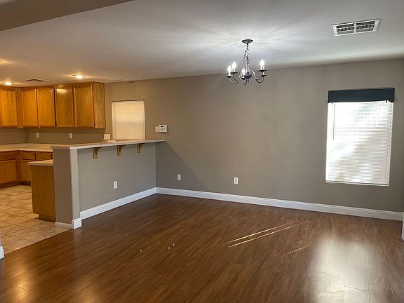 5th image of 2325 Cockatoo Dr