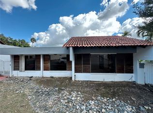 B 26 La Colina, Guaynabo, PR 00969