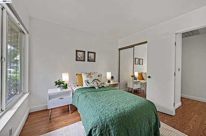 2883 Westchester Dr — Photo 16
