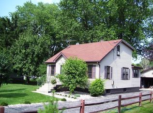 6009 Fairview Ave, Downers Grove, IL 60516