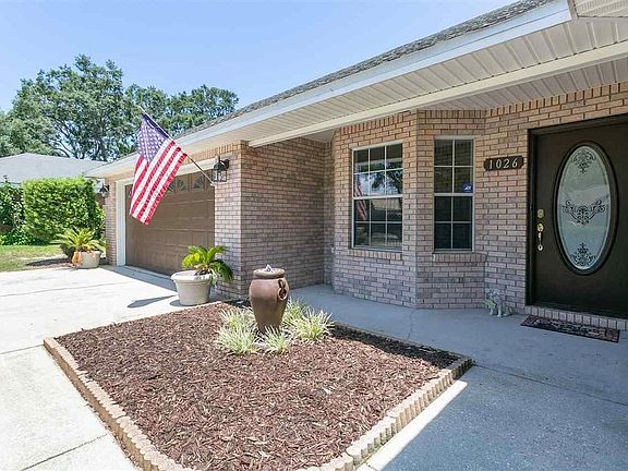 2nd image of 1026 Great Oaks Dr