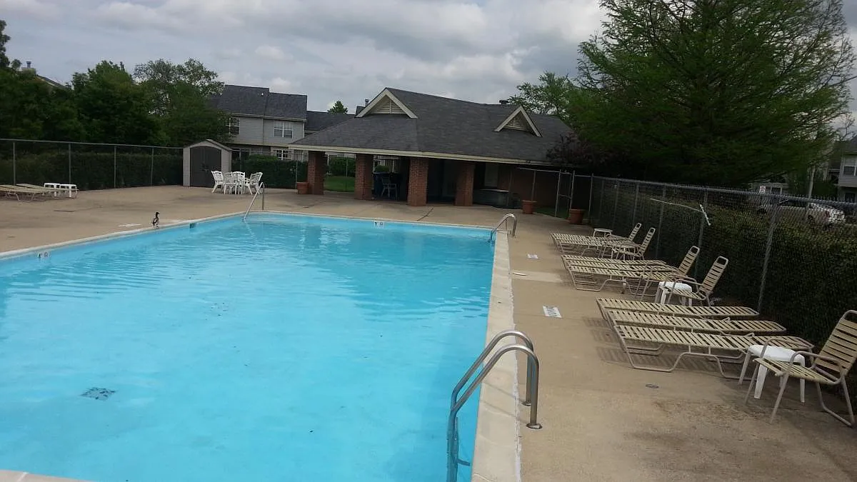 172 Golfview Dr — Photo 4