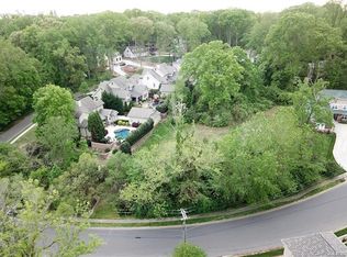 6136 Sharon Hills Rd, Charlotte, NC 28210