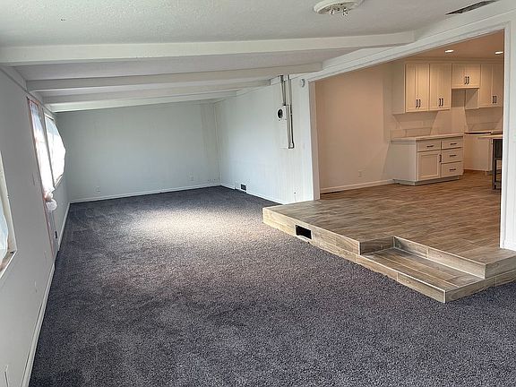 4th image of 4872 E Floradora Ave