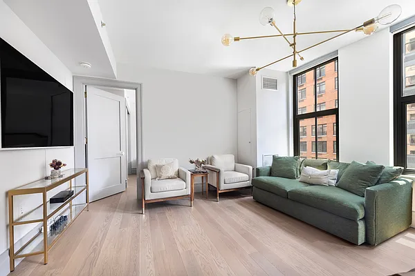 Rented by Compass | media 14