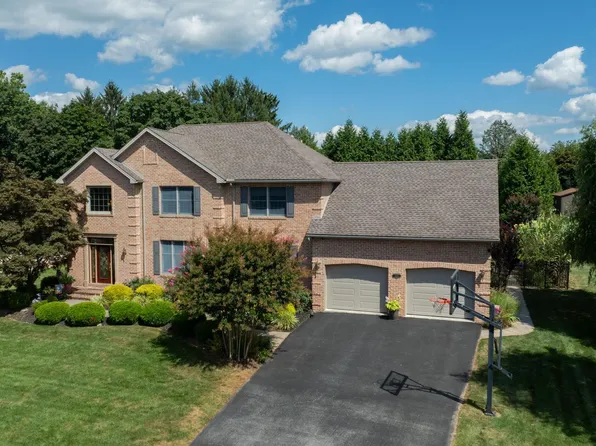 2611 Oberlin Dr, York, PA 17404