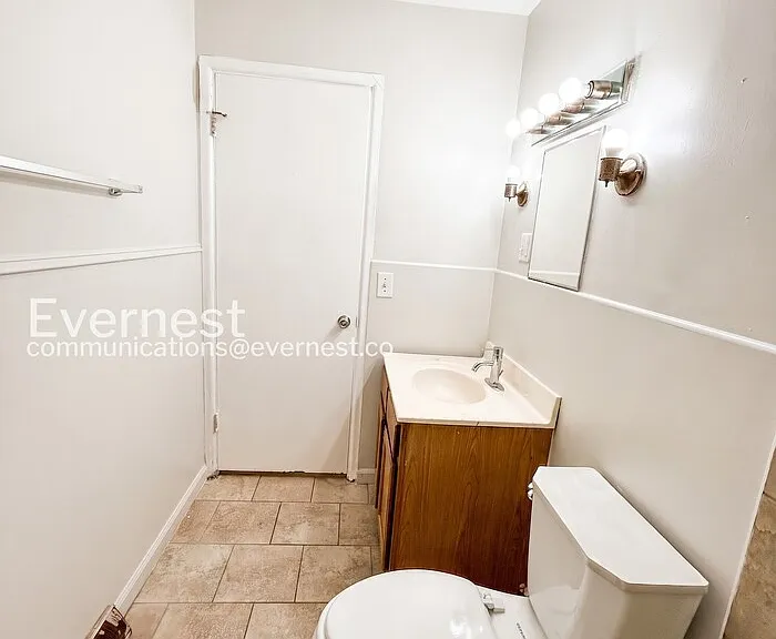 1359 Cove Ln — Photo 7